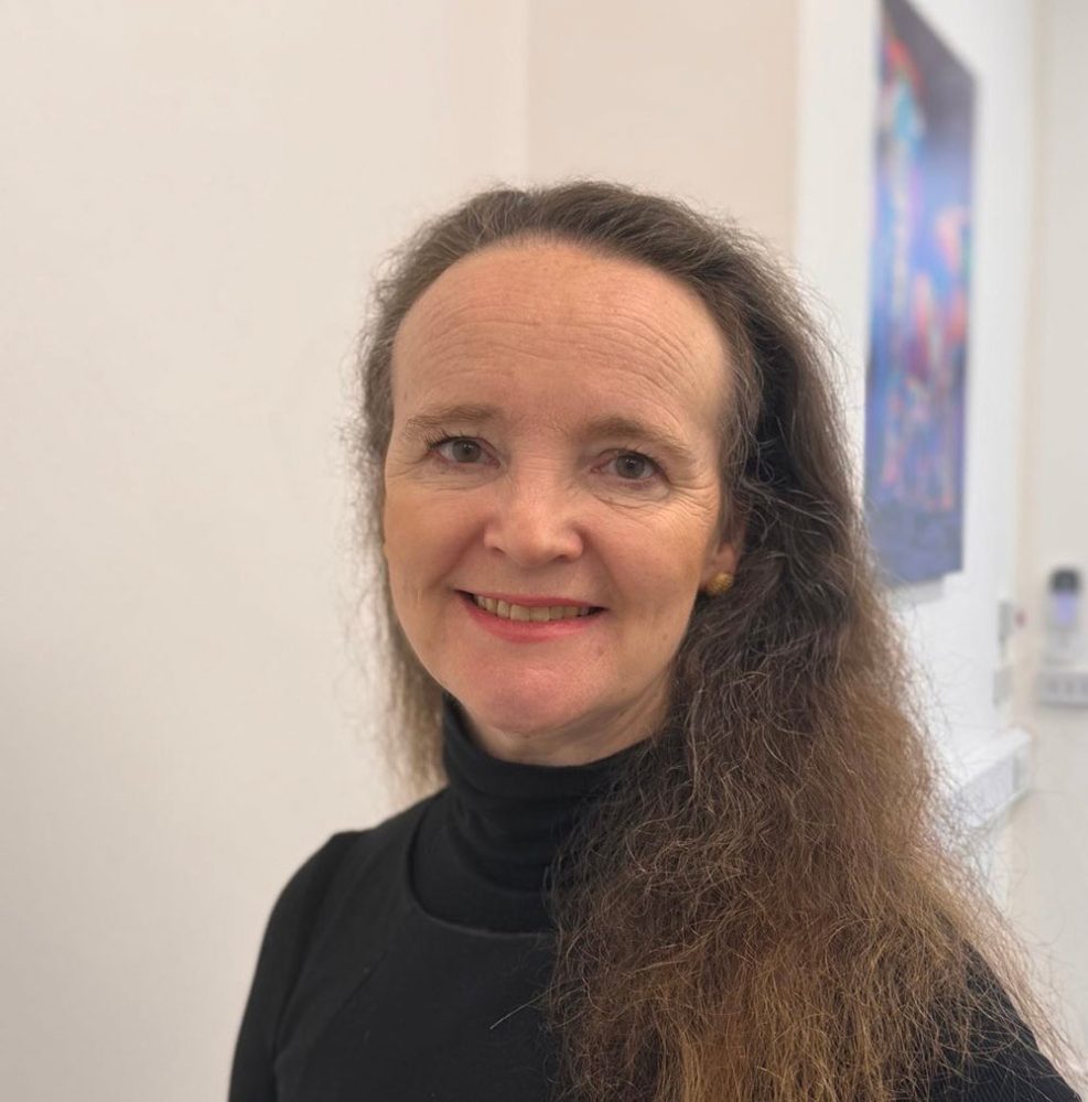 Dr Rebecca M Littler